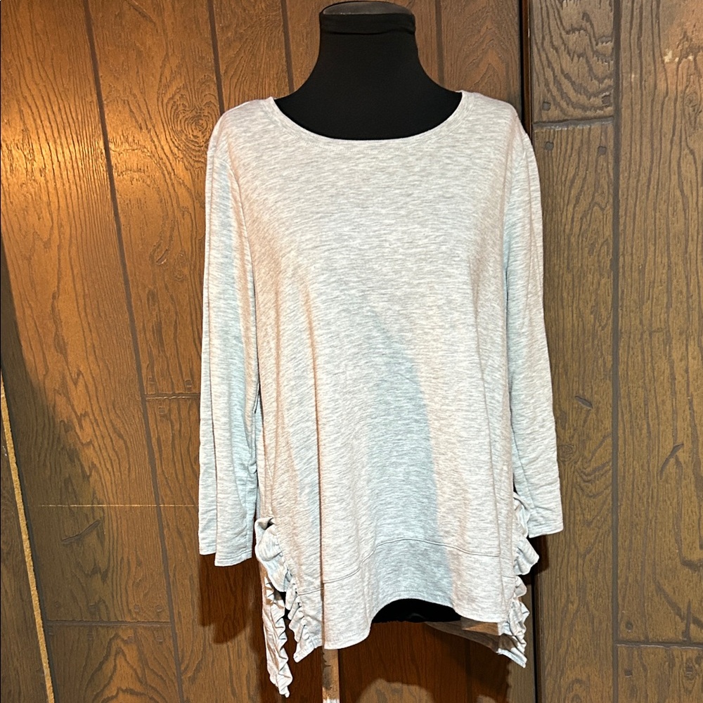 Women's Gray Long Sleeve Top